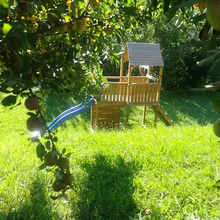 Mit Terrasse Und Pool Sowie Herrlicher Aussicht Im Waldgebiet Σπίτι διακοπών